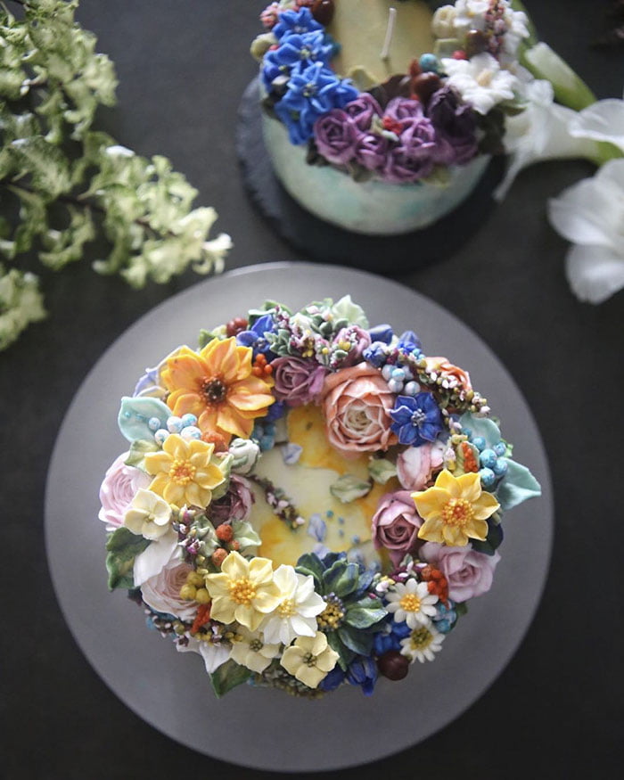 Gorgeous Cakes Decorated With Lifelike Buttercream Flowers By Atelier Soo 27
