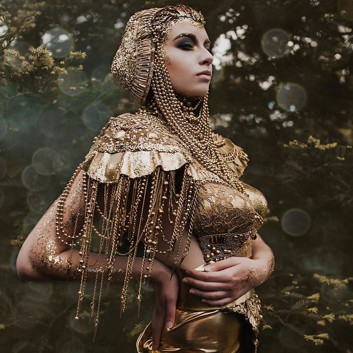 Gorgeous Wearable Artworks By Self Taught Artist Rachel Sigmon 8