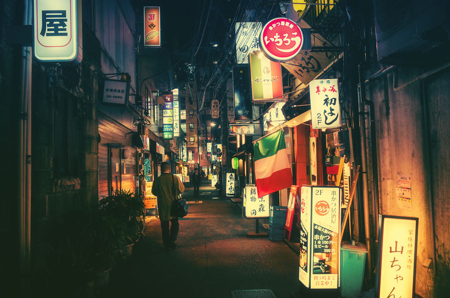 Fascinating Night Photographs Of Tokyos Streets By Masashi Wakui 32