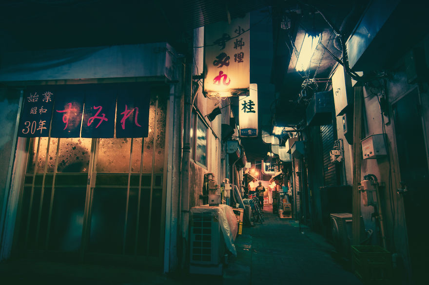 Fascinating Night Photographs Of Tokyos Streets By Masashi Wakui 9