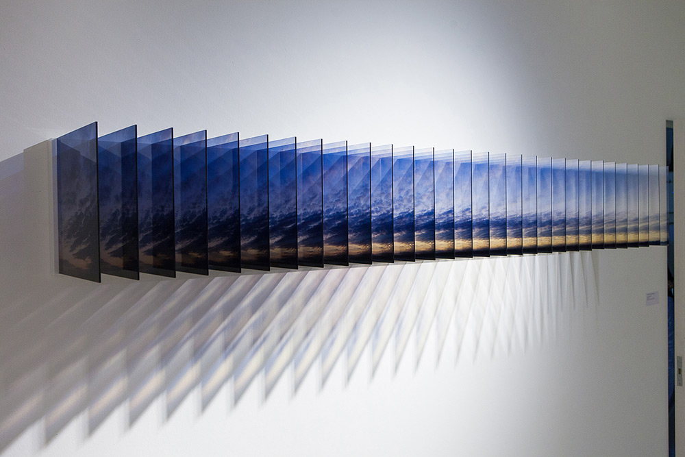 Layer Drawings Gorgeous Sculptures Of Three Dimensional Landscapes Formed With Layered Acrylic Photographs By Nobuhiro Nakanishi 8