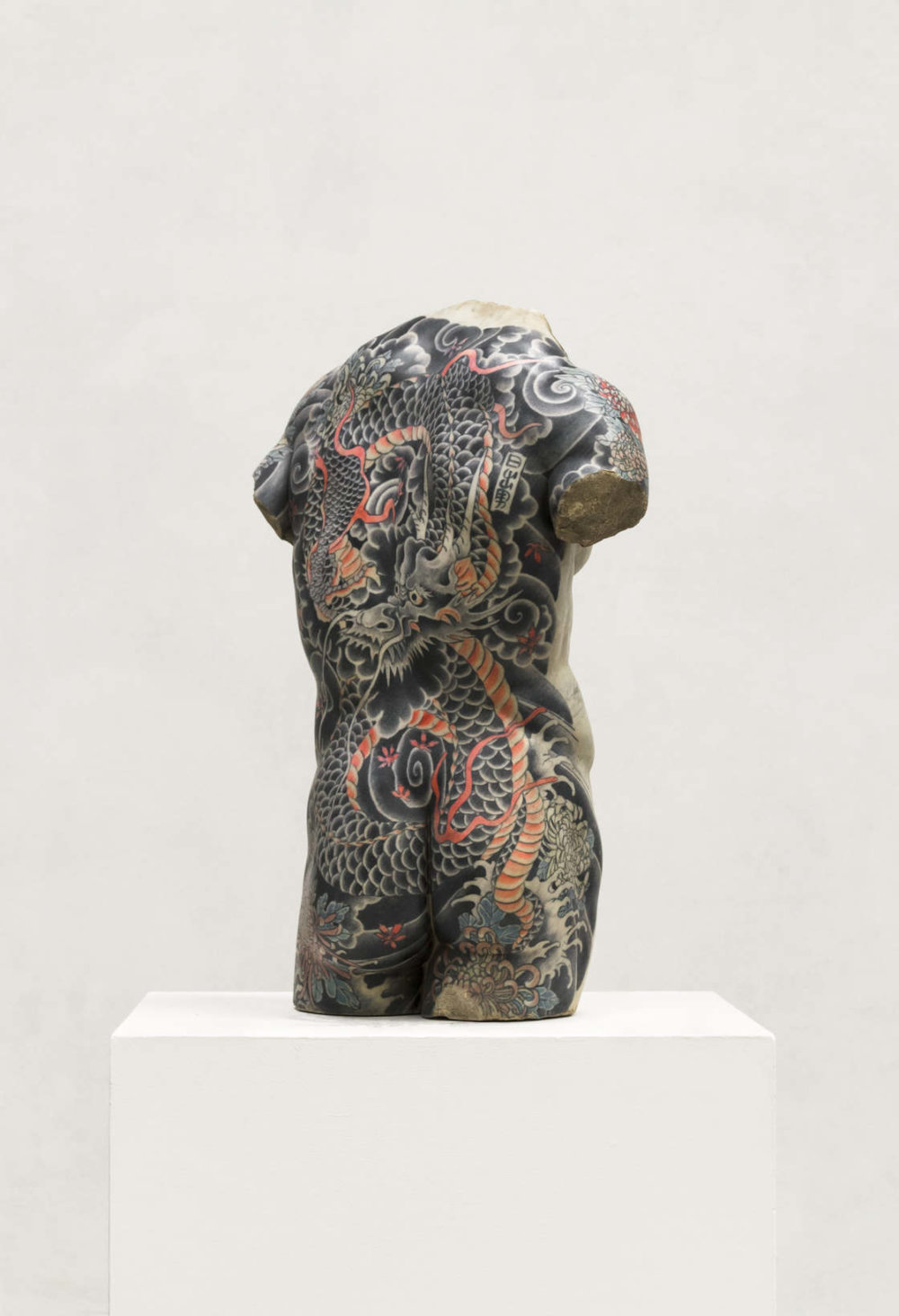 Classical Marble Sculptures Covered With Traditional Far Eastern Tattoos By Fabio Viale 3