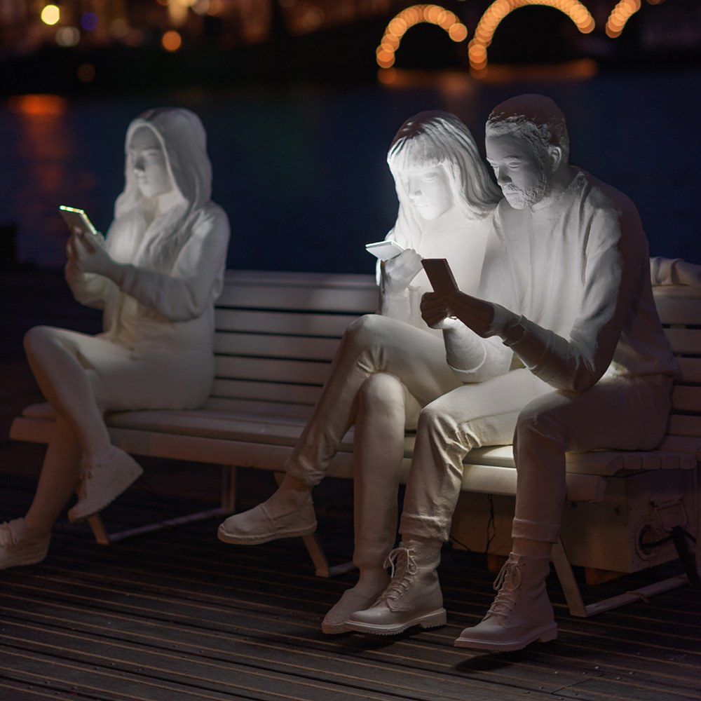 Absorbed By Light Sculptures About Smartphones Addiction By Karoline Hinz And Gali May Lucas 2