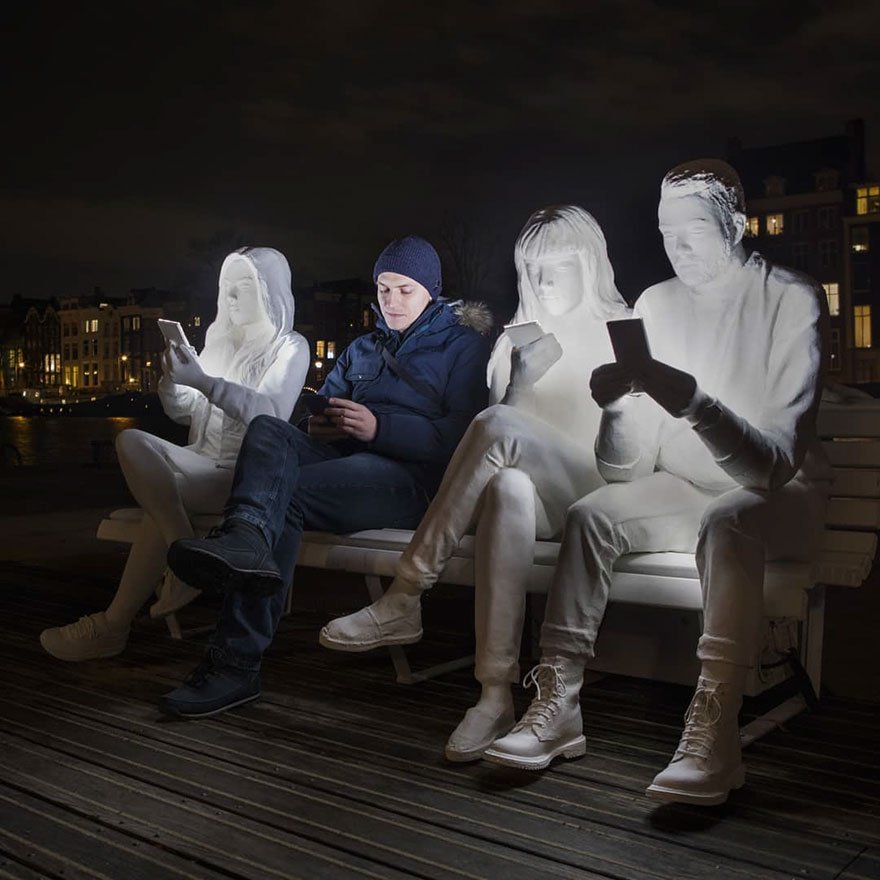 Absorbed By Light Sculptures About Smartphones Addiction By Karoline Hinz And Gali May Lucas 4