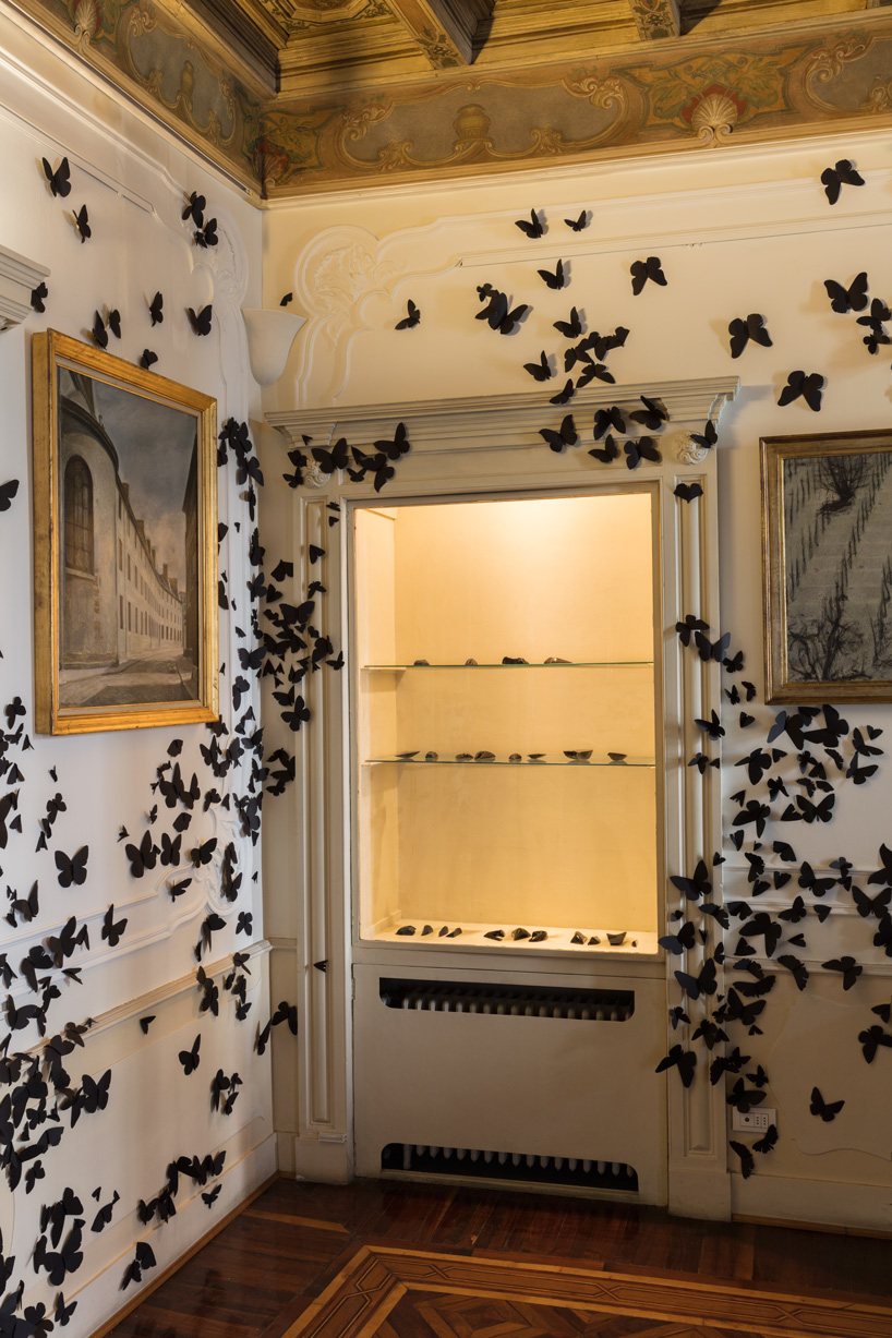 Black Cloud An Installation Made Of Thousands Of Black Butterflies By Carlos Amorales 7