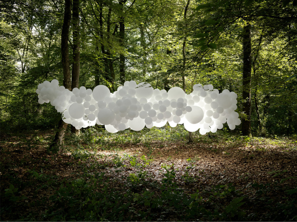 Invasions Dreamlike Balloon Interventions By Charles Petillon 10