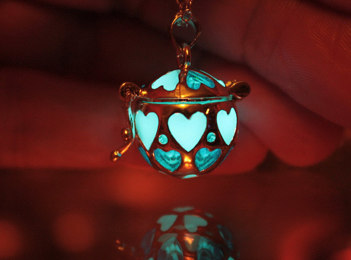 Magical Glow In The Dark Jewelry By Manon Richard 19
