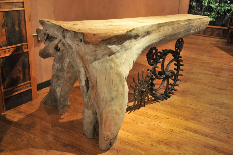 Extraordinary Sculptures And rustic Furniture Carved Out Of Driftwood By Jeffro Uitto 13