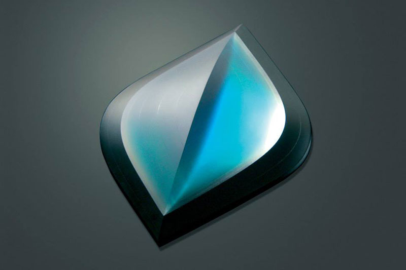 Iridescent Glass Sculptures With Geometric And Organic Patterns By Laszlo Lukacsi 6