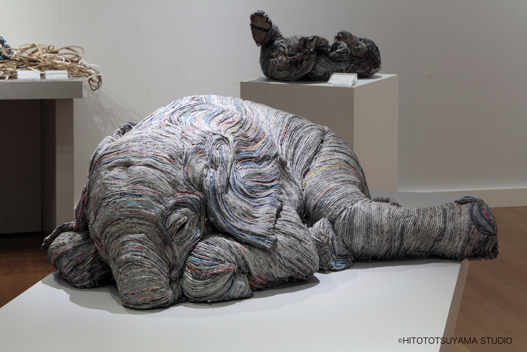 Stunning Lifelike Animal Sculptures Made From Thousands Of Densely Rolled Newspaper By Chie Hitotsuyama 14