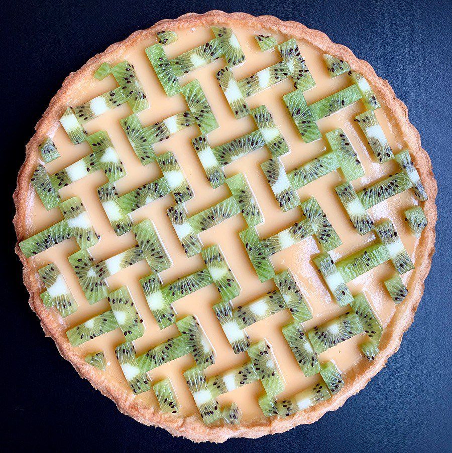Wonderful Pies And Tarts Decorated With Geometric And Colorful Details By Lauren Ko 10