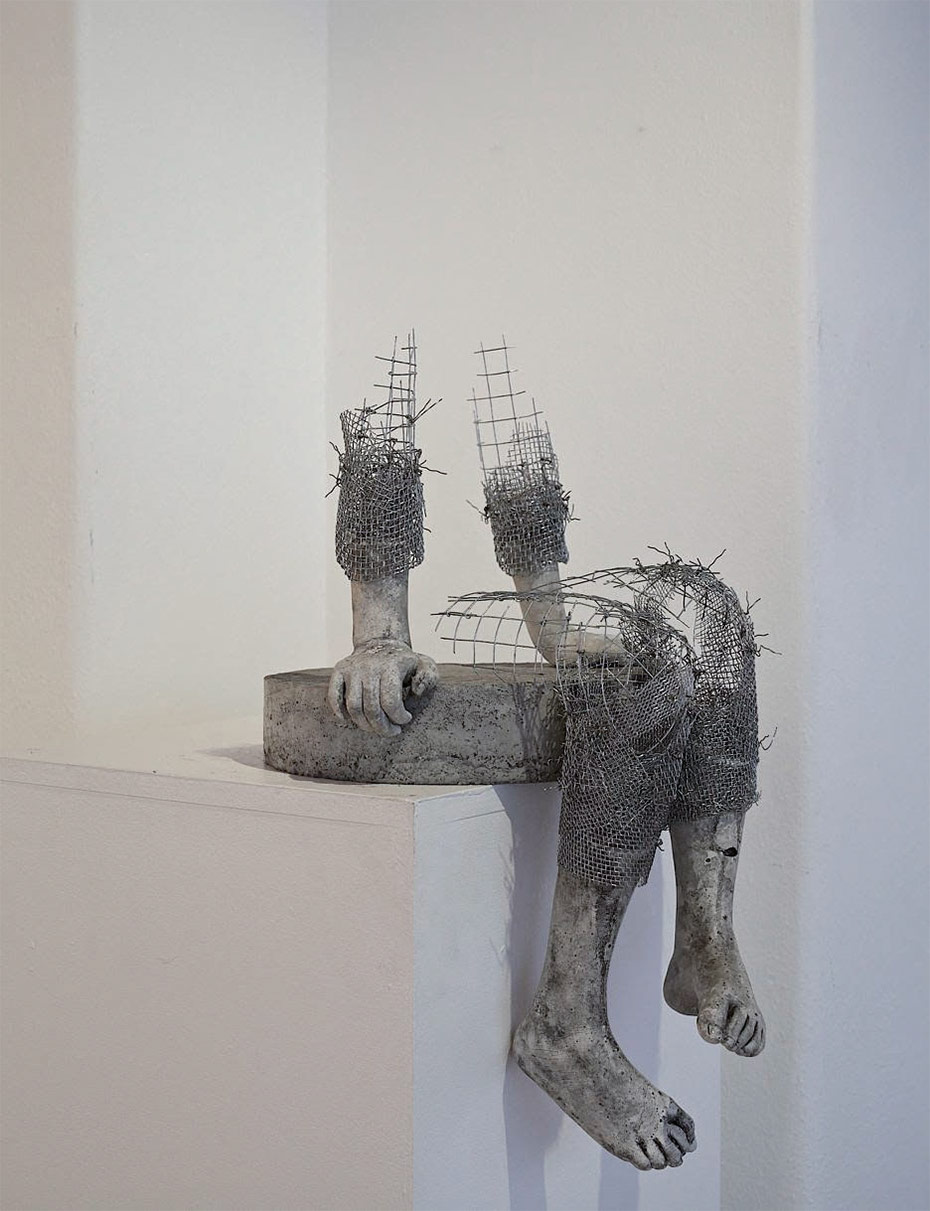Body Language Meaningful Wire And Concrete Sculptures Of Children And Their Emotions By Lene Kilde 1
