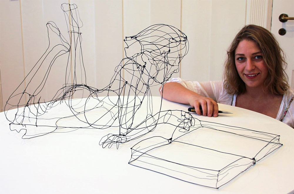 Body Language Meaningful Wire And Concrete Sculptures Of Children And Their Emotions By Lene Kilde 7