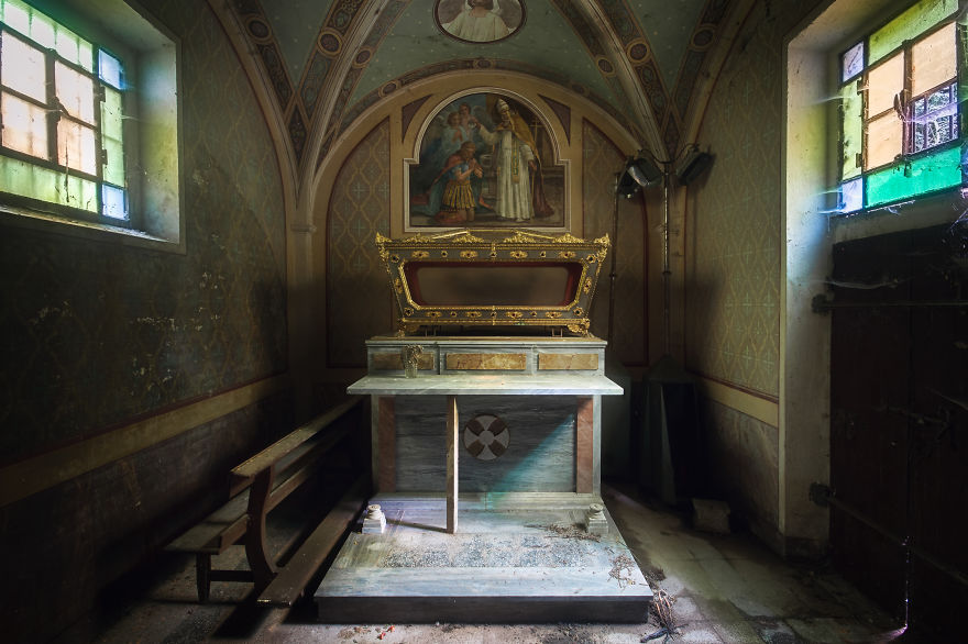 Abandoned Houses Of God Beautiful Photograph Series On Abandoned Churches And Chapels By Roman Robroek 10