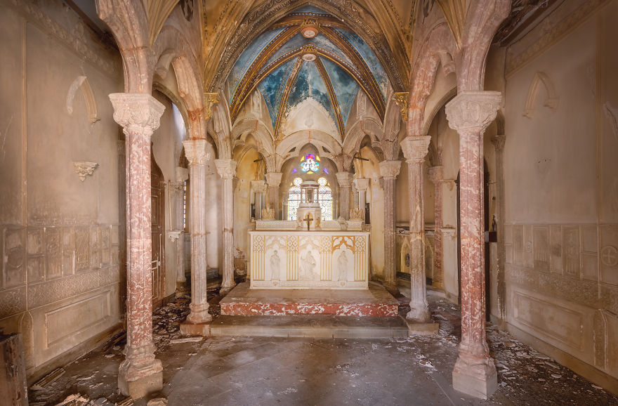 Abandoned Houses Of God Beautiful Photograph Series On Abandoned Churches And Chapels By Roman Robroek 13