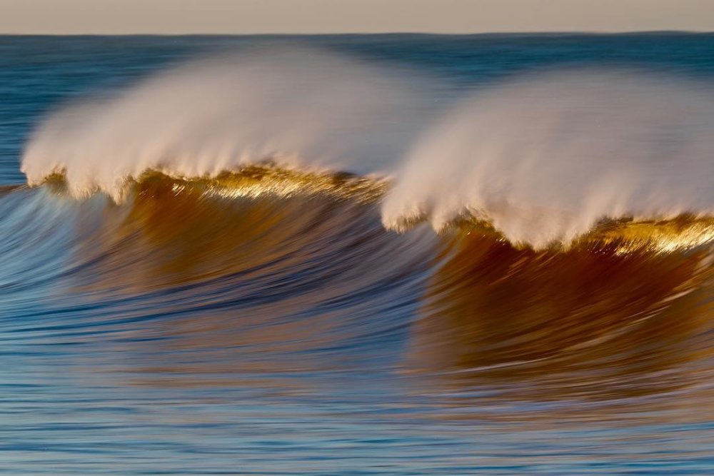 Golden And Iridescent Waves Marvelous Pictures Of The Pacific Ocean Waters Taken By David Orias 4