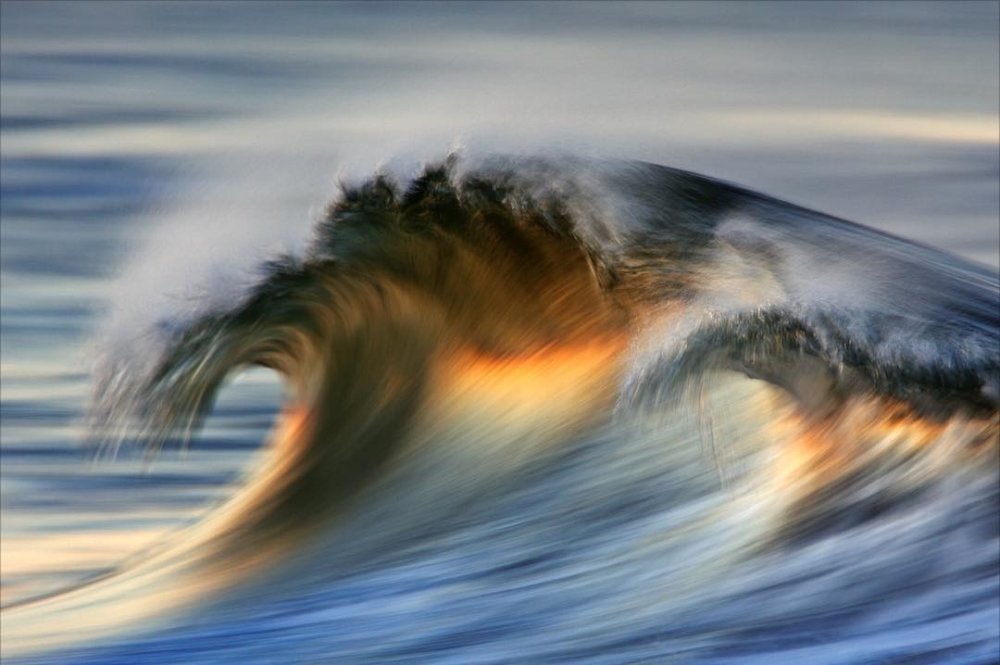 Golden And Iridescent Waves Marvelous Pictures Of The Pacific Ocean Waters Taken By David Orias 6