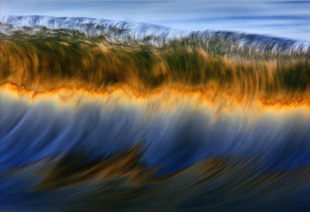 Golden And Iridescent Waves Marvelous Pictures Of The Pacific Ocean Waters Taken By David Orias 7