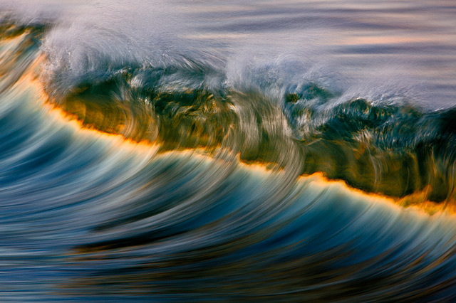 Golden And Iridescent Waves Marvelous Pictures Of The Pacific Ocean Waters Taken By David Orias 9