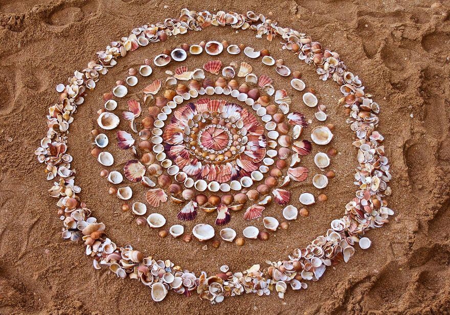Marvelous Cairns And Mandalas Made From Leaves And Rocks By James Brunt 10