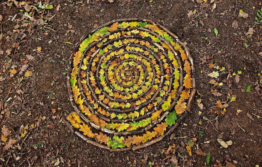 Marvelous Cairns And Mandalas Made From Leaves And Rocks By James Brunt 14