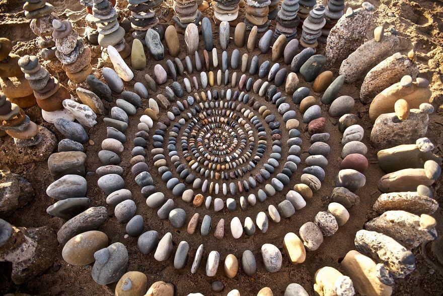 Marvelous Cairns And Mandalas Made From Leaves And Rocks By James Brunt 8