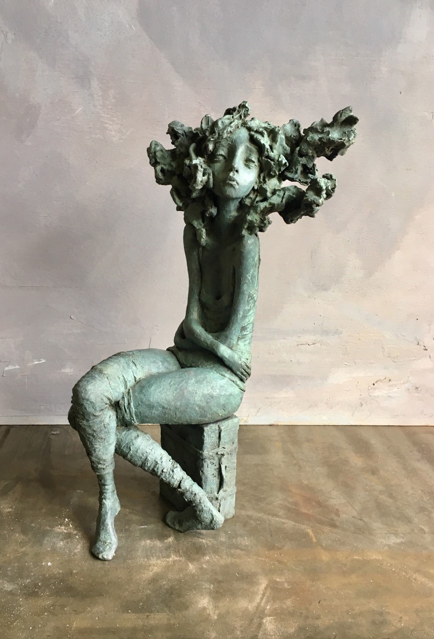 Petites Bonnes Femmes Poetic Bronze Sculptures Of Melancholic Women With Coiffed Hair By Valerie Hadida 3