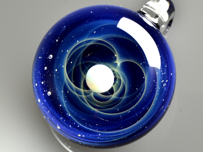 Pocket Universes The Incredible Galaxies Encased In Glass Spheres By Satoshi Tomizu 1