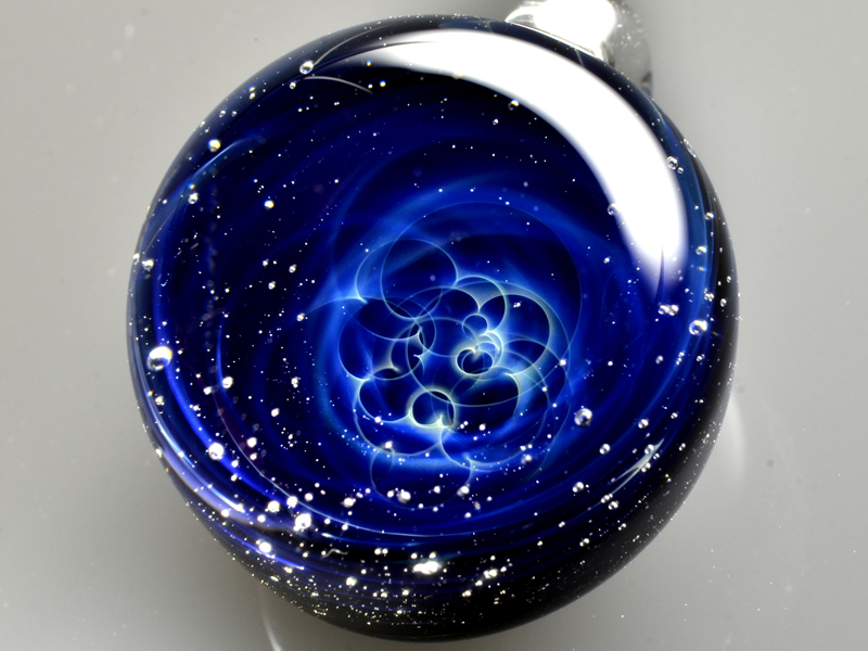 Pocket Universes The Incredible Galaxies Encased In Glass Spheres By Satoshi Tomizu 14