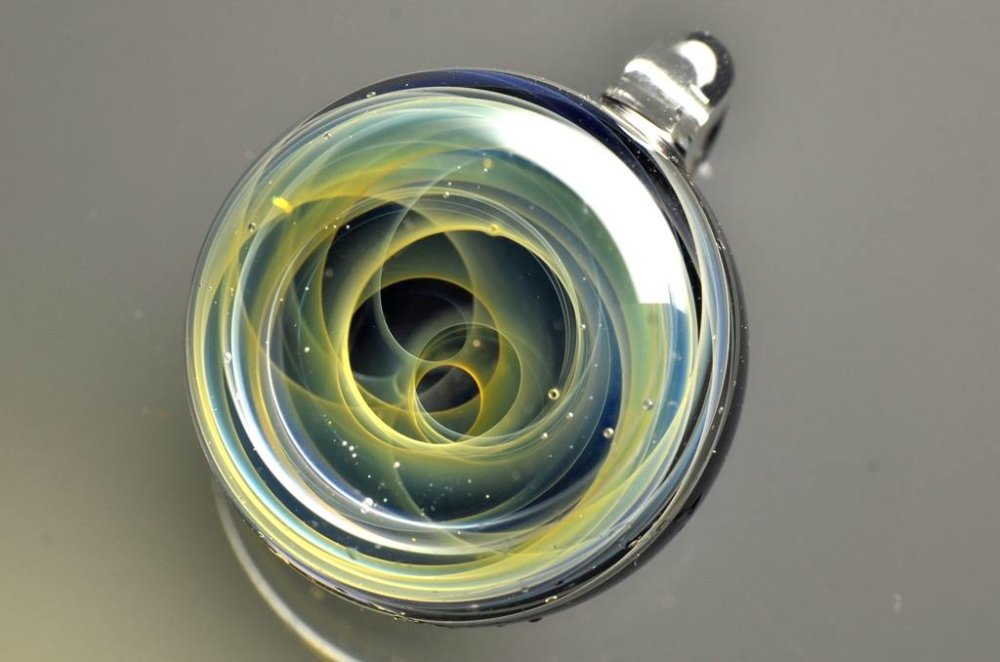 Pocket Universes The Incredible Galaxies Encased In Glass Spheres By Satoshi Tomizu 17