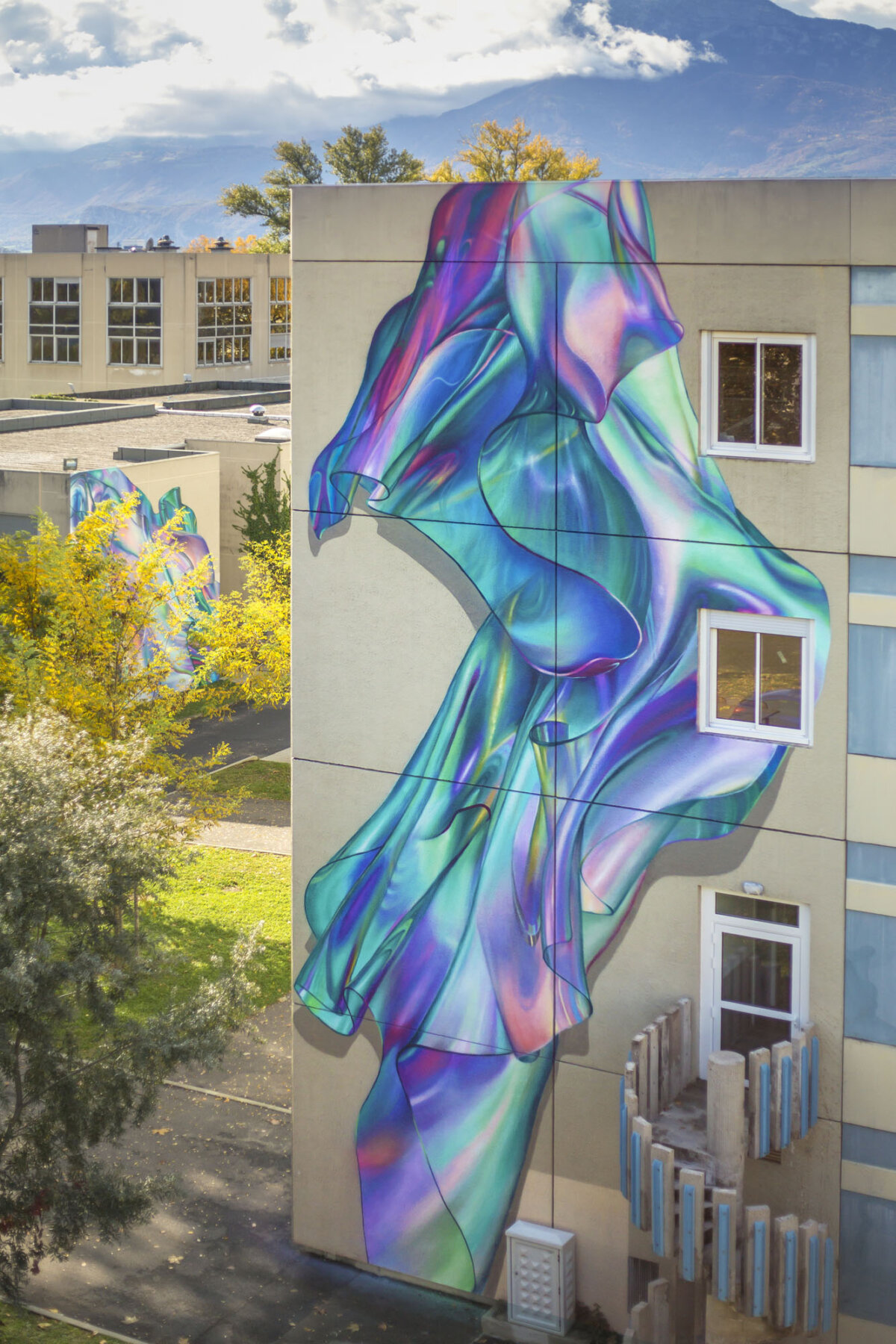 Stunning Large Scale 3d Murals Of Iridescent Fabrics In Movement By Rosie Woods 2