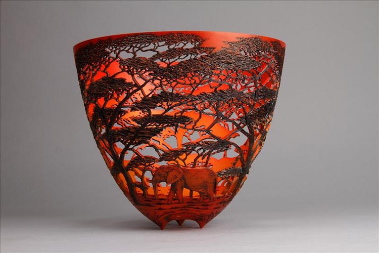 Superb Wood Vases Carved With Intricate Wildlife Landscapes By Gordon Pembridge 8
