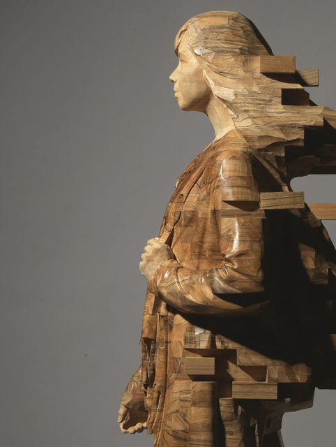 Splendid Wood Sculptures Of Pixelated Figures By Hsu Tung Han 15