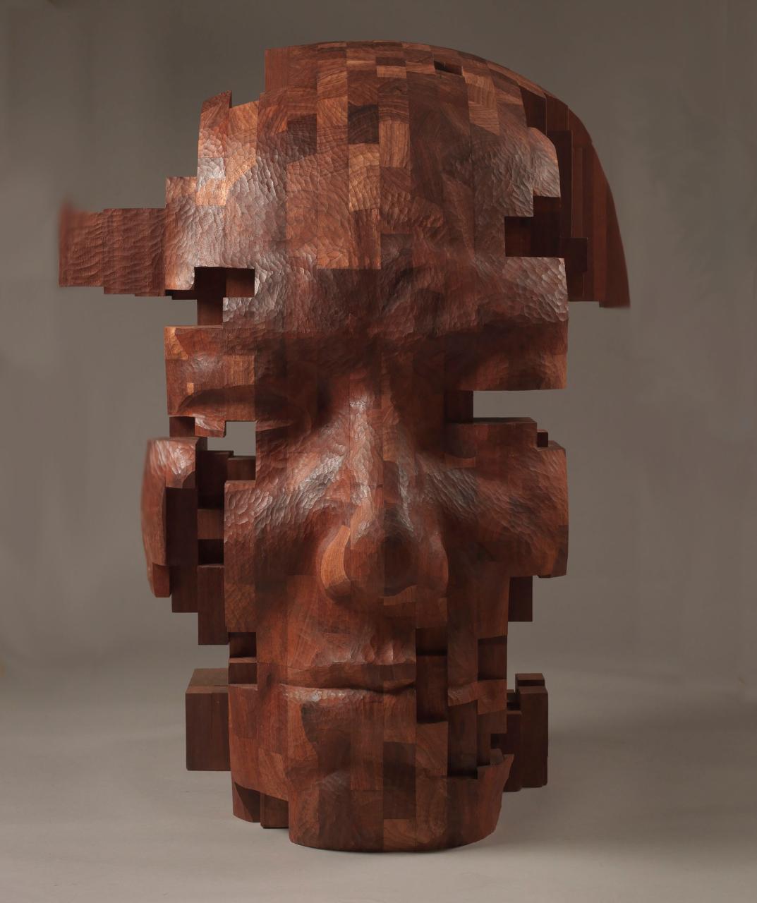 Splendid Wood Sculptures Of Pixelated Figures By Hsu Tung Han 8