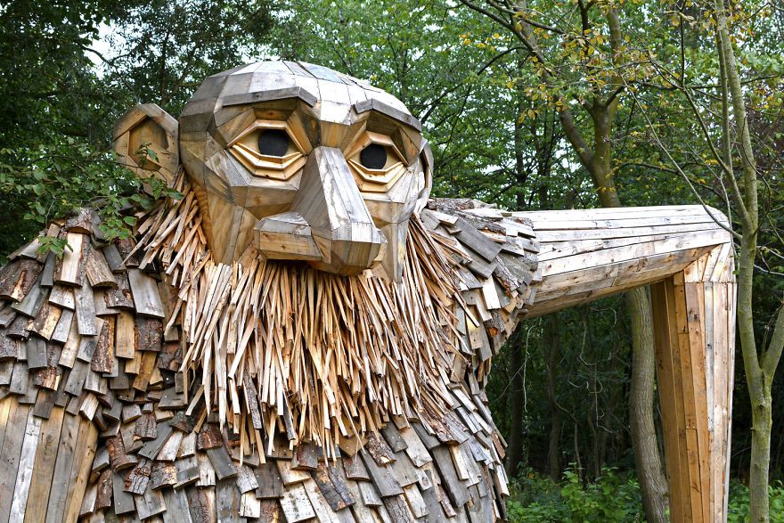 Giant Recycled Wood Sculptures Hidden In Copenhagens Green Spaces By Thomas Dambo 17