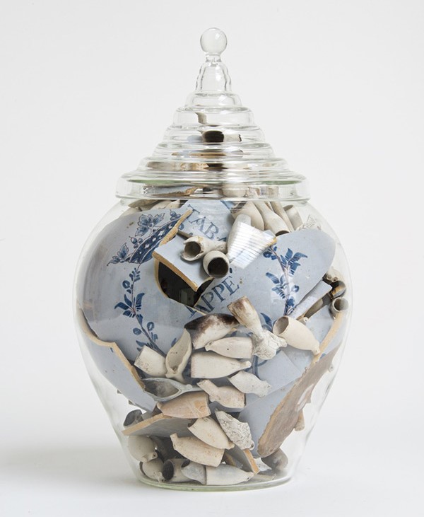 Still Together Clever Sculptures Of Broken Porcelain Vases Within Other Glass Ones By Bouke De Vries 12