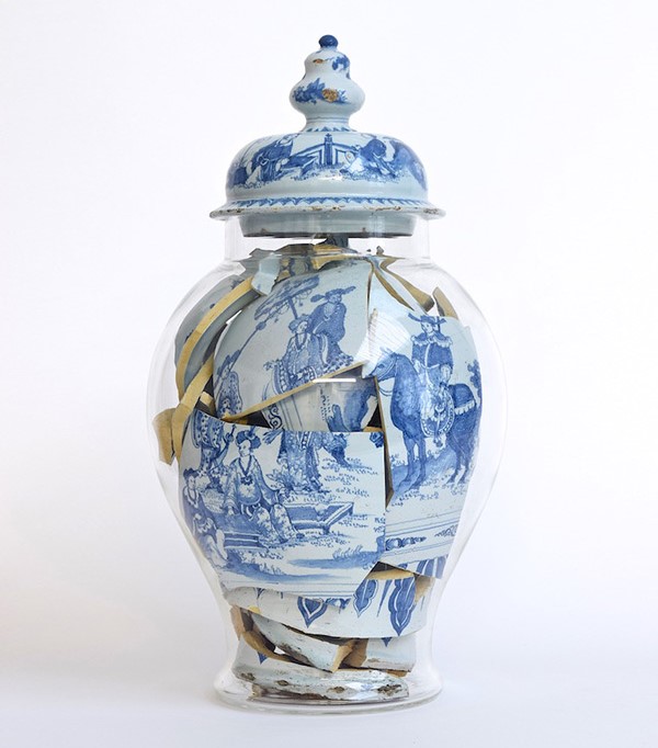 Still Together Clever Sculptures Of Broken Porcelain Vases Within Other Glass Ones By Bouke De Vries 15