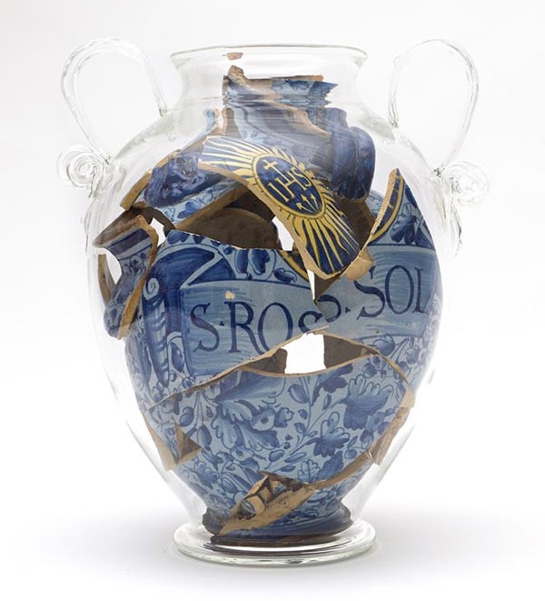 Still Together Clever Sculptures Of Broken Porcelain Vases Within Other Glass Ones By Bouke De Vries 16