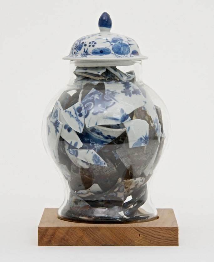 Still Together Clever Sculptures Of Broken Porcelain Vases Within Other Glass Ones By Bouke De Vries 5