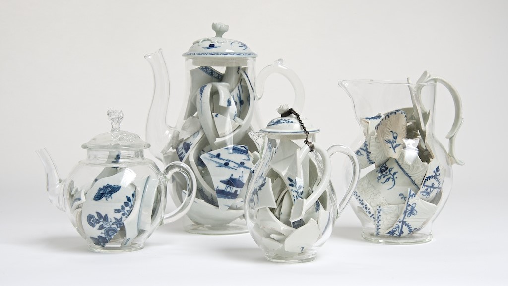 Still Together Clever Sculptures Of Broken Porcelain Vases Within Other Glass Ones By Bouke De Vries 7