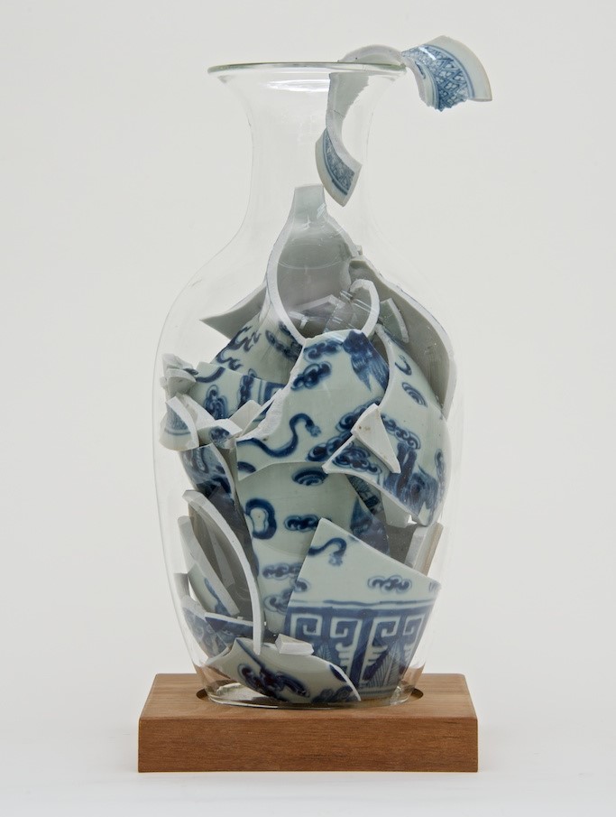 Still Together Clever Sculptures Of Broken Porcelain Vases Within Other Glass Ones By Bouke De Vries 8
