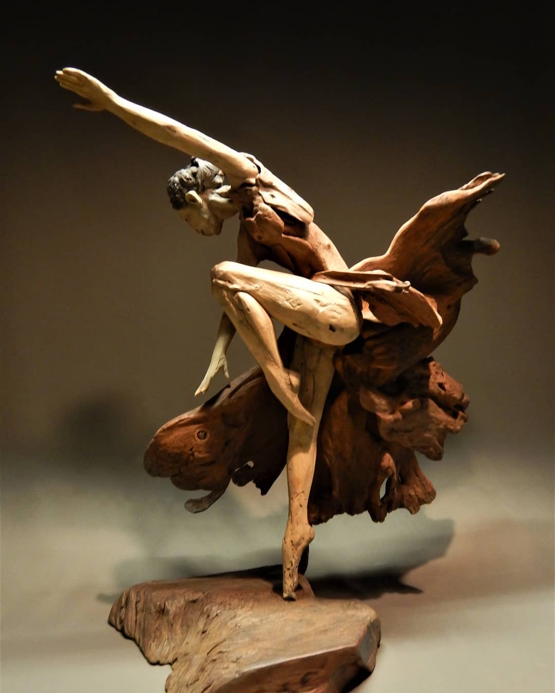Outstanding Figurative Driftwood Sculptures By Tony Fredriksson 8