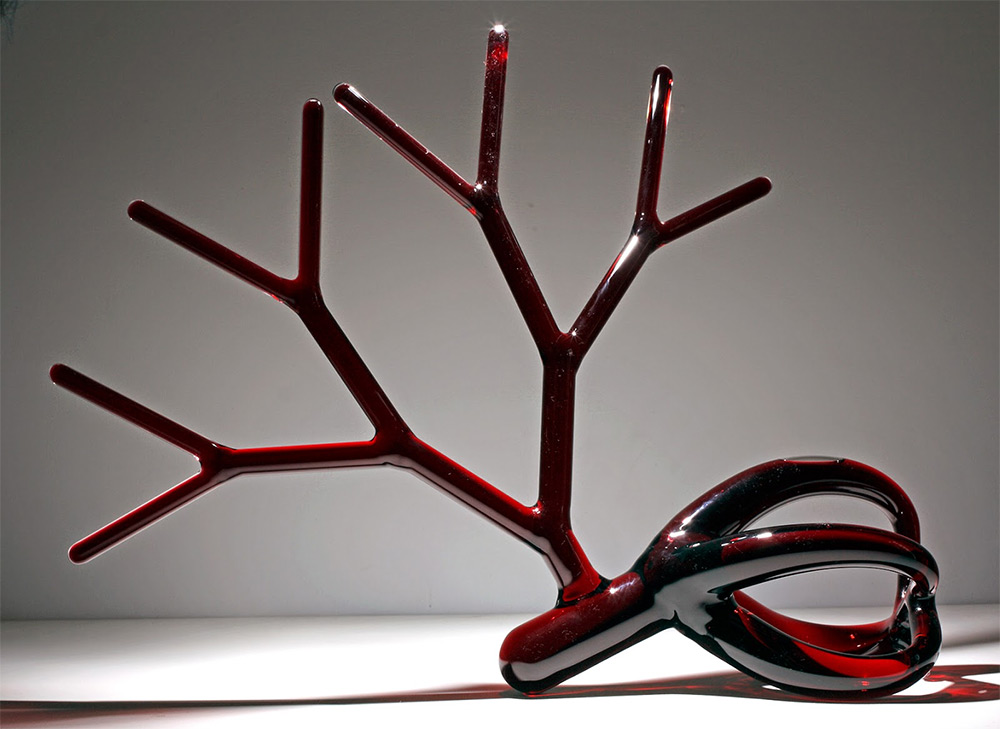 The incredible wine bottles inspired by blood vessels and roots of Etienne Meneau