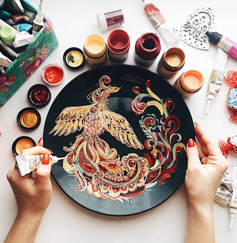 Enchanting Plates Decorated With Pointillism By Dahhhanart 6