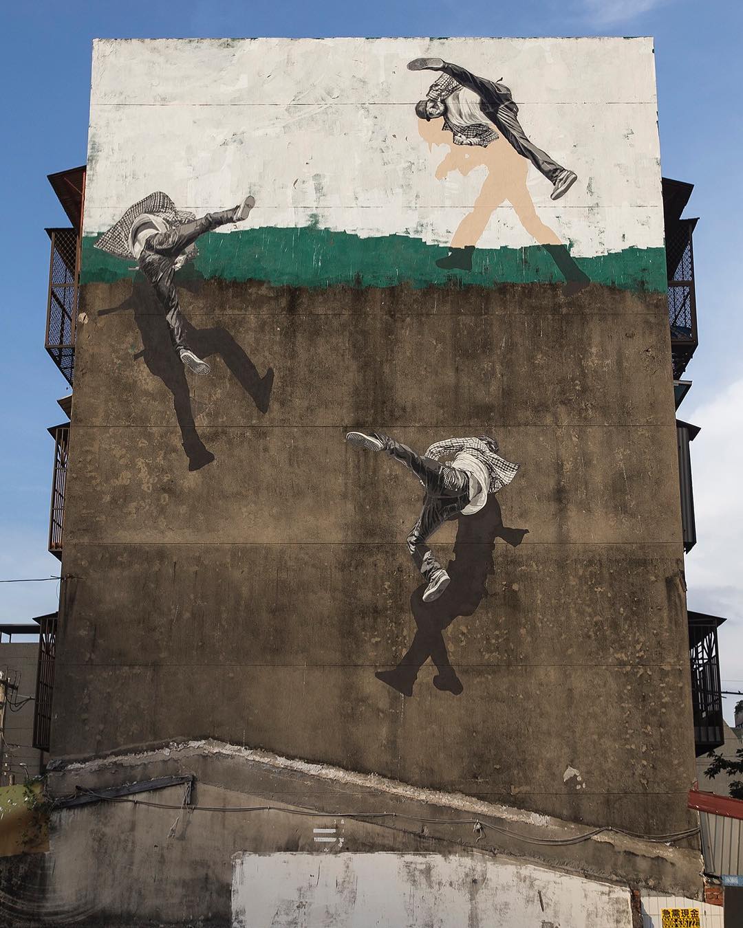 Jump And Climb Amazing Black And White Murals Of People In Movement By Anders Gjennestad 9