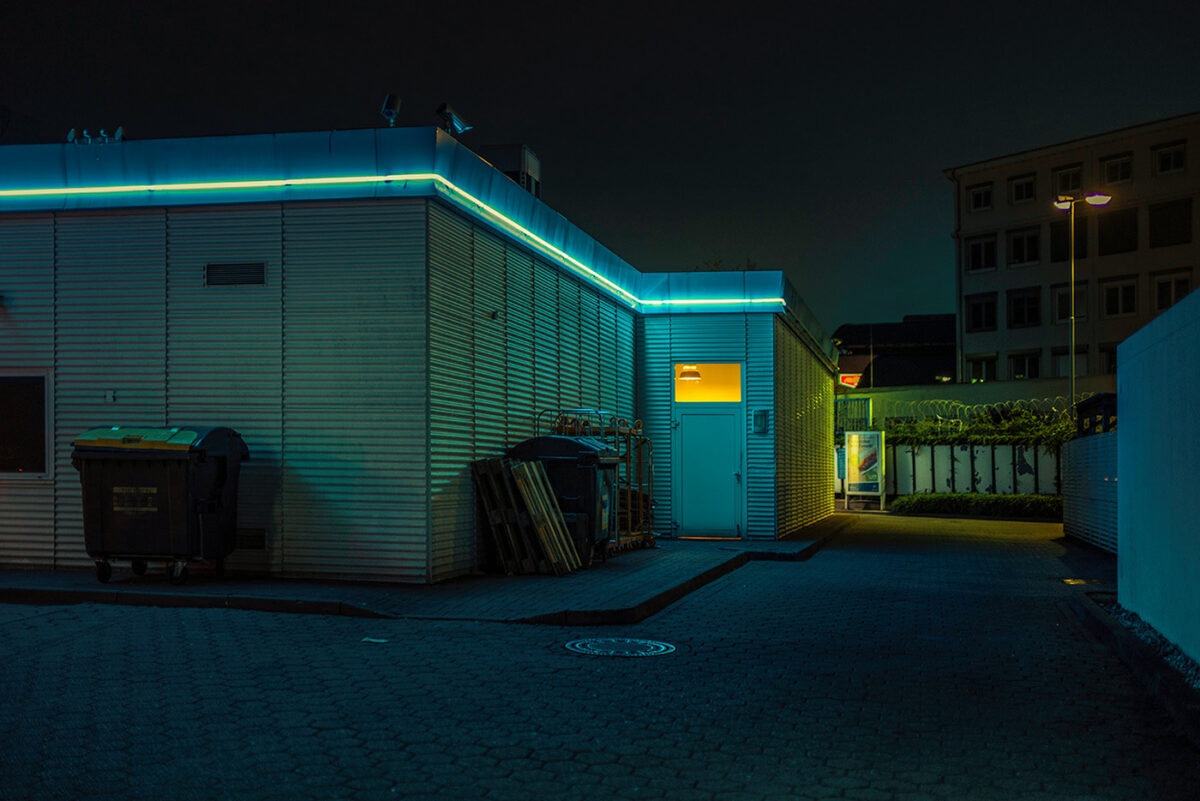 After Hours A Captivating Night Street Photography Series By Mark Broyer 17