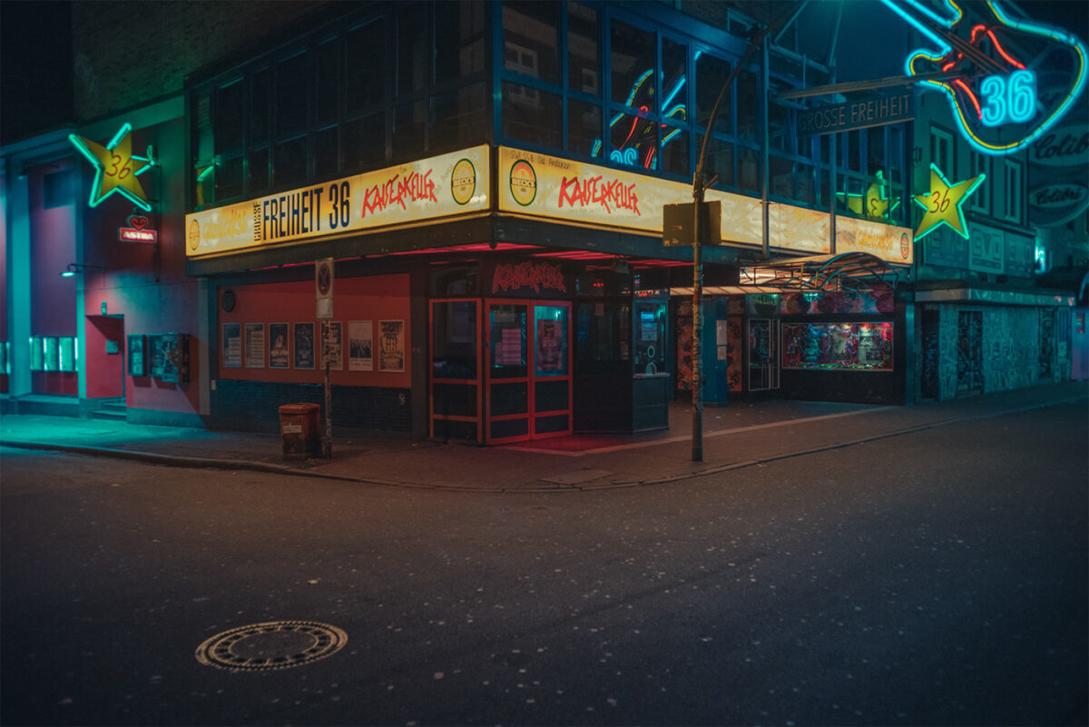 After Hours A Captivating Night Street Photography Series By Mark Broyer 19