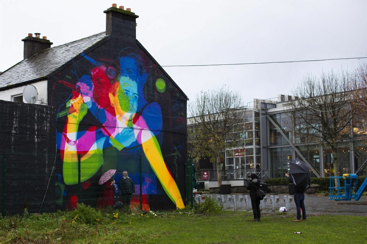 Incredible Large Scale Figurative Murals With Rgb Aesthetic By Aches 2