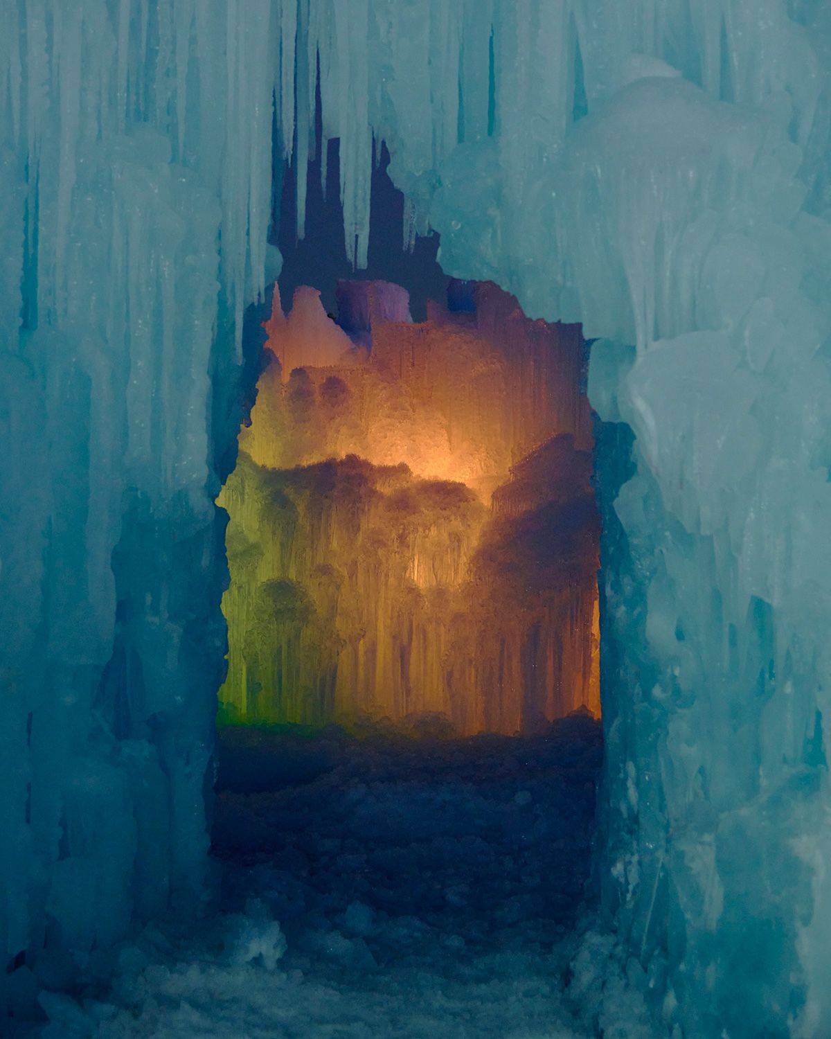 Castles of Ice: splendid sculpture and photography series by Frankie Carino