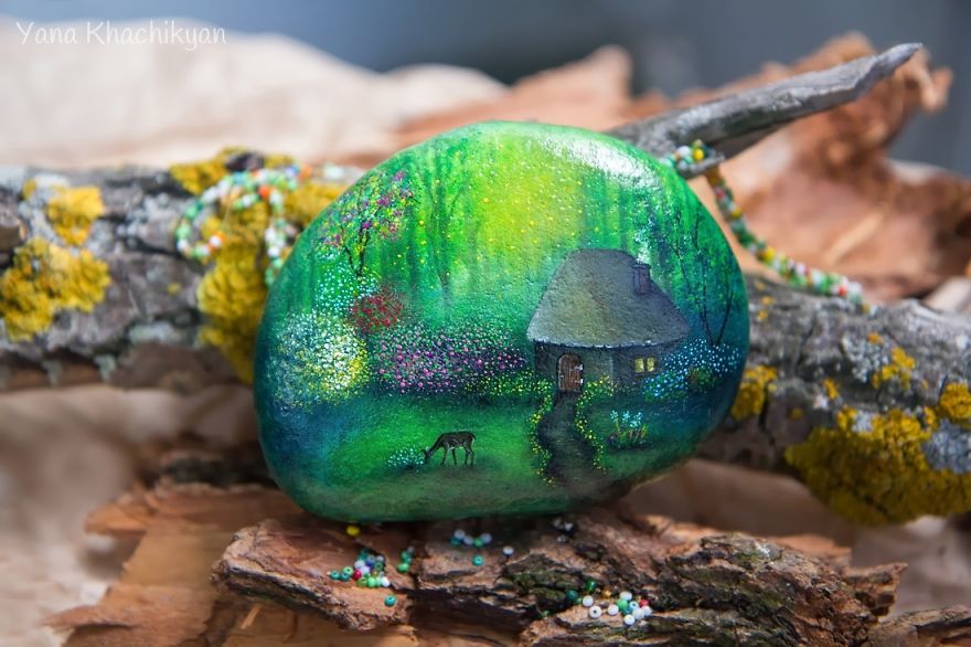 Miniature Worlds Of Tiny Creatures Painted On Stones By Yana Khachikyan 1